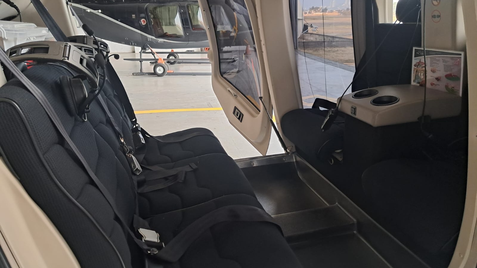 Bell 407GXi gallery image 4